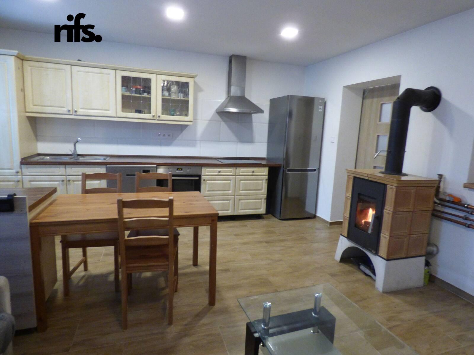 Prodej dům Rodinný, 80㎡|Pardubický kraj, Pardubice, Chvaletice, Hornická Čtvrť, 112, 53312