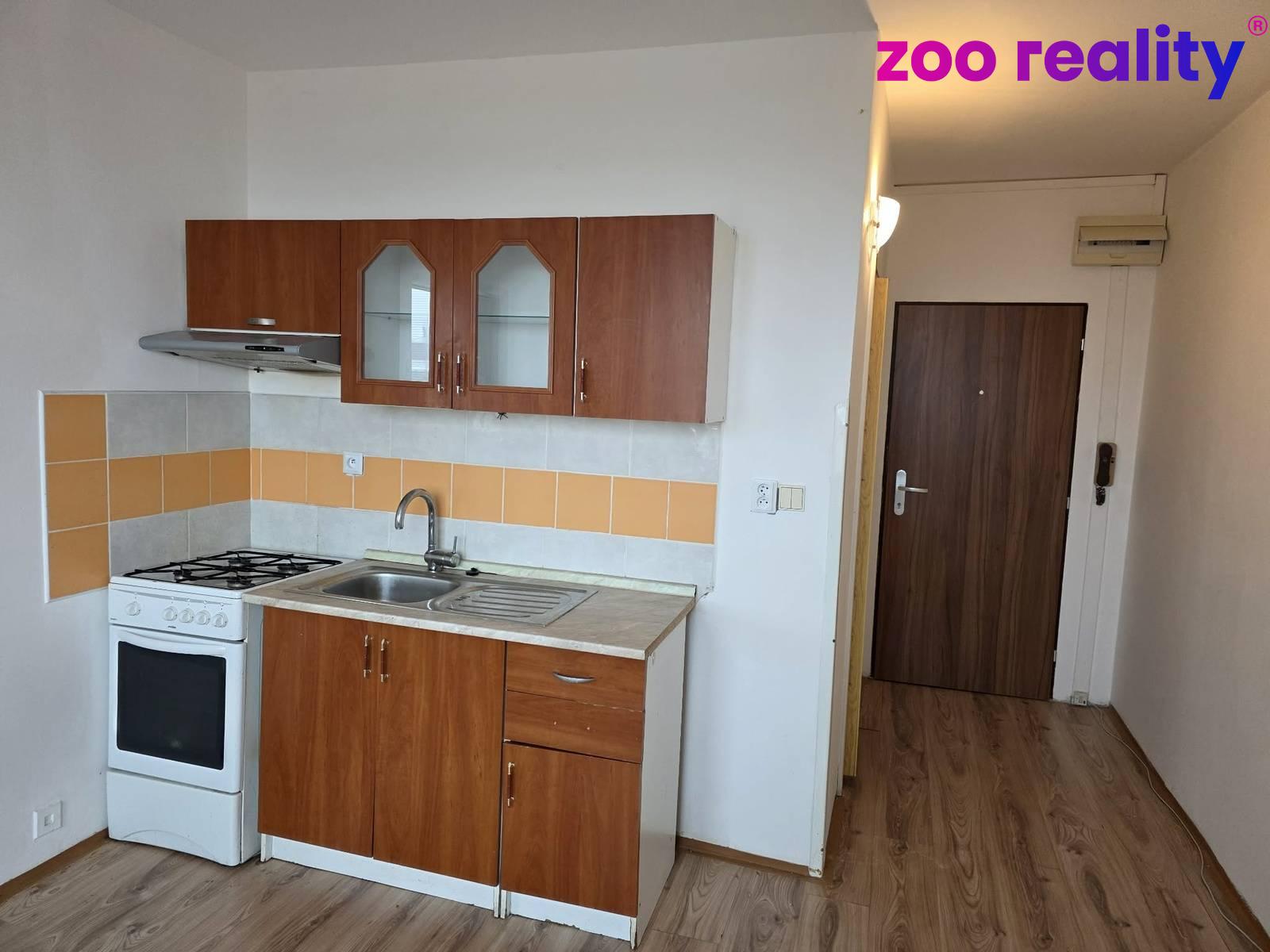 Pronájem byt 1 + 1, 35㎡|Ústecký kraj, Chomutov, Kyjická 4772, 43004