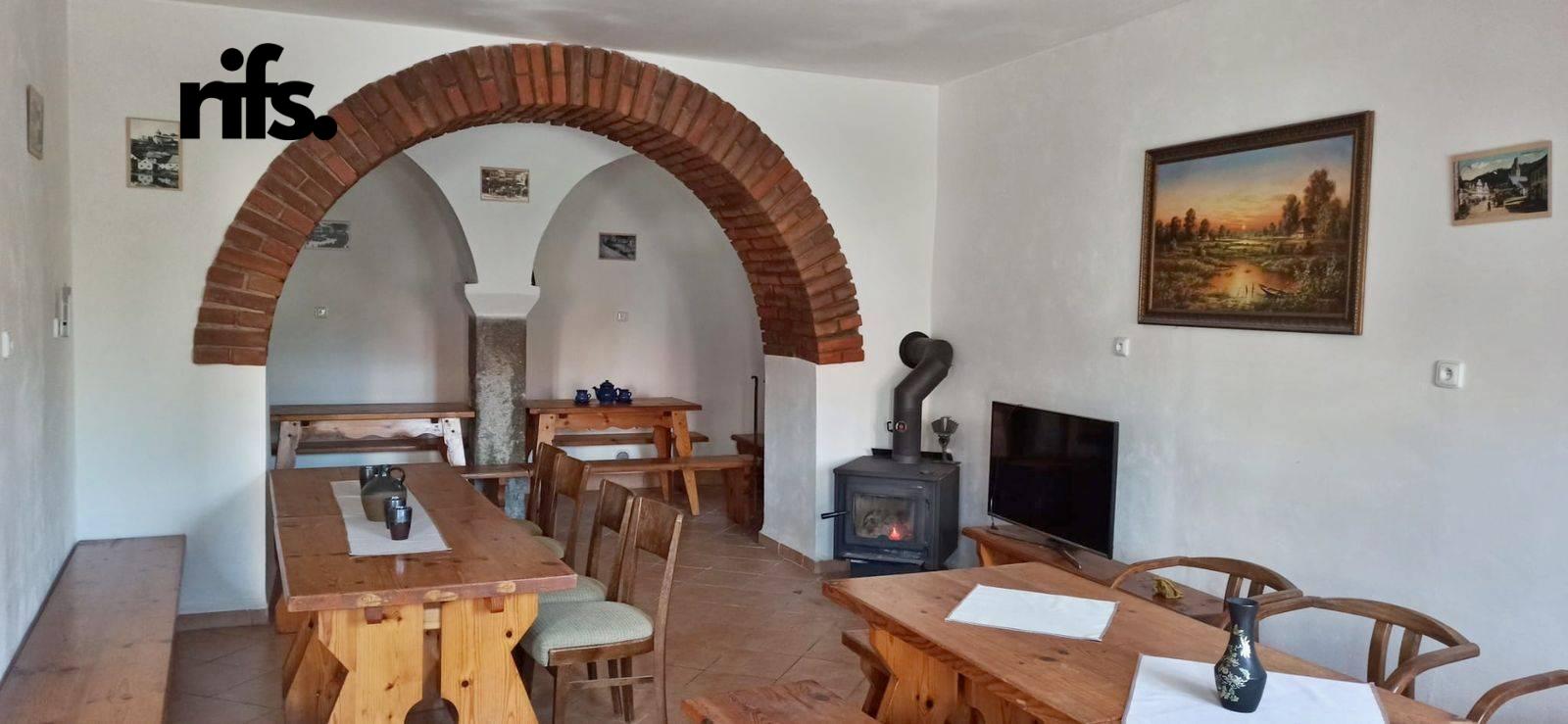 Prodej komerční Ubytování, 455㎡|Jihočeský kraj, Český Krumlov, Rožmberk nad Vltavou, 18, 38218