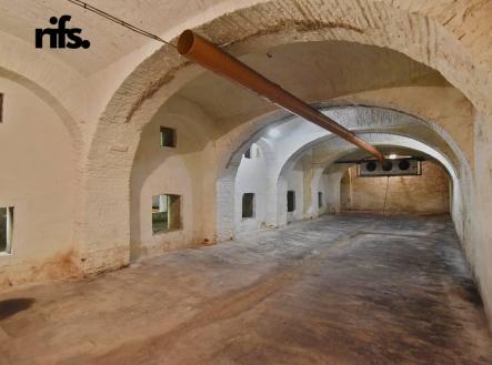 Prodej - komerční objekt, sklad, 657 m²