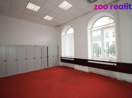 Pronájem - komerční objekt, jiný, 73 m²