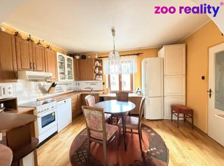 Prodej - dům/vila, 210 m²