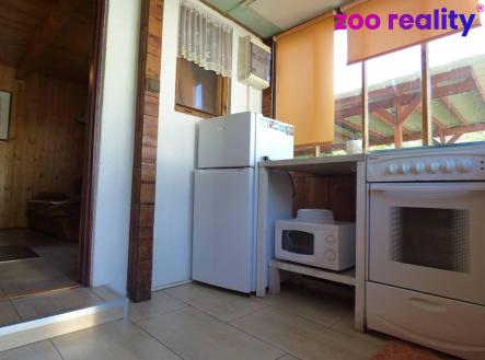 Pronájem - dům/vila, 584 m²