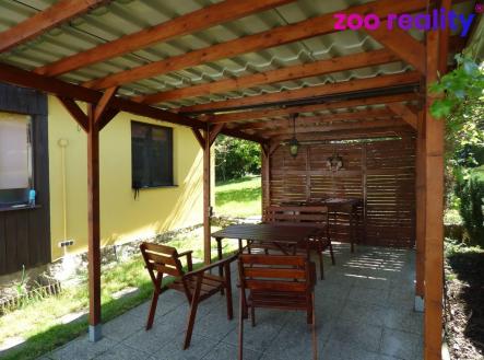 Pronájem - dům/vila, 584 m²