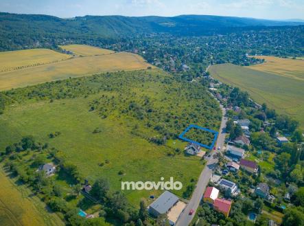 Lipence_055R | Prodej - pozemek pro bydlení, 744 m²