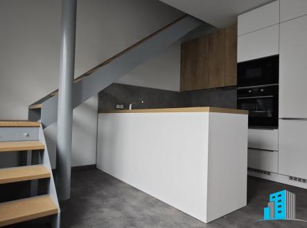 Pronájem bytu, 1+1, 63 m² obrázek