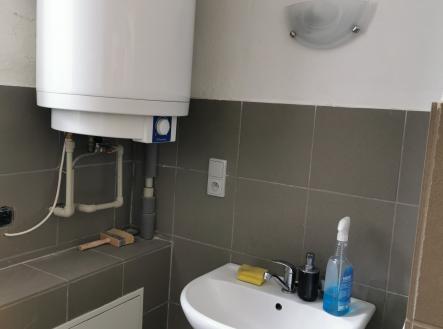 IMG_20210804_151742 | Pronájem - obchodní prostor, 90 m²