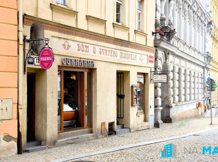 Prodej - obchodní prostor, 450 m²