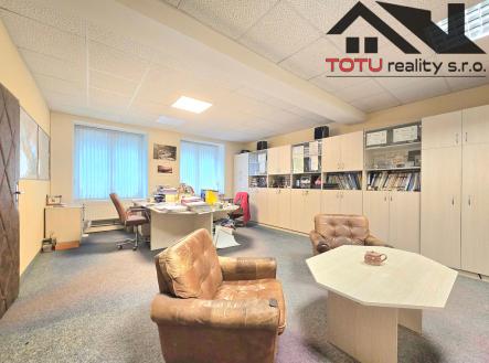 20250605-145621.jpg | Prodej - obchodní prostor, 837 m²