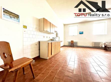 img-2996.jpeg | Pronájem - kanceláře, 400 m²