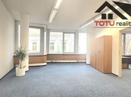 20251112-094629.jpg | Pronájem - kanceláře, 67 m²