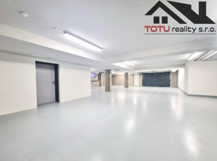 20240426-111047.jpg | Pronájem - malý objekt/garáž