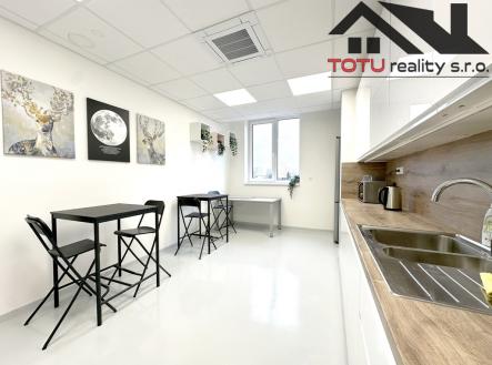 img-4163.jpeg | Pronájem - kanceláře, 49 m²
