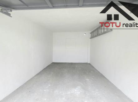 whatsapp-image-2026-04-13-at-13.44.19-2.jpeg | Prodej - malý objekt/garáž