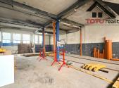 Pronájem - skladovací prostor, 135 m²