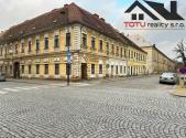 Pronájem - obchodní prostor, 82 m²
