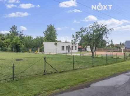 Prodej - pozemek pro bydlení, 1 735 m²