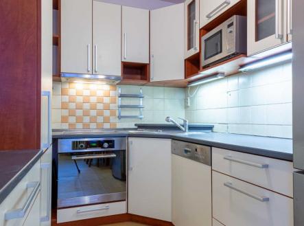 Pronájem bytu, 3+kk, 80 m²