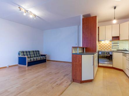 Pronájem bytu, 3+kk, 80 m²