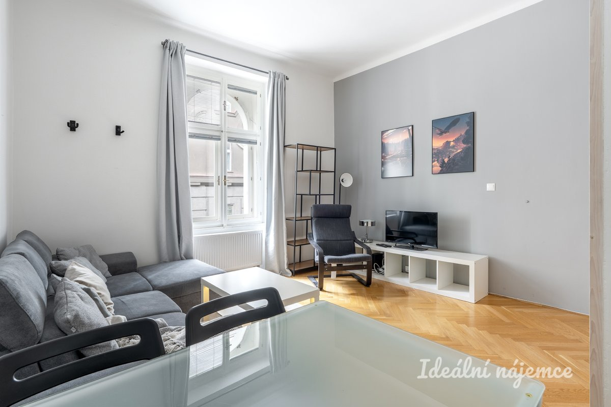 Pronájem 2+1, Praha - Vršovice, Krymská, 56 m2