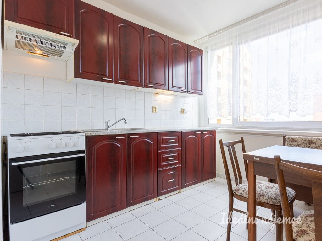 Podnájem 2+1 s balkonem, Praha - Záběhlice, Jabloňová