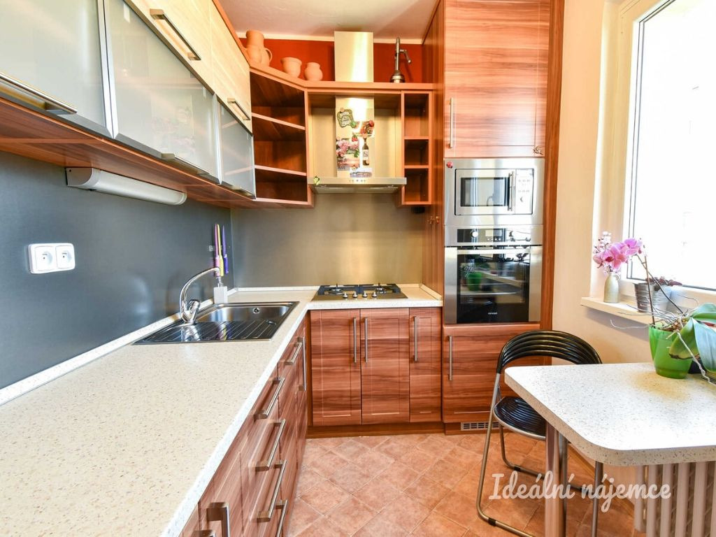Pronájem bytu 2+1, Praha - Malešice, Útulná, 21 500 Kč/měsíčně, 52 m2