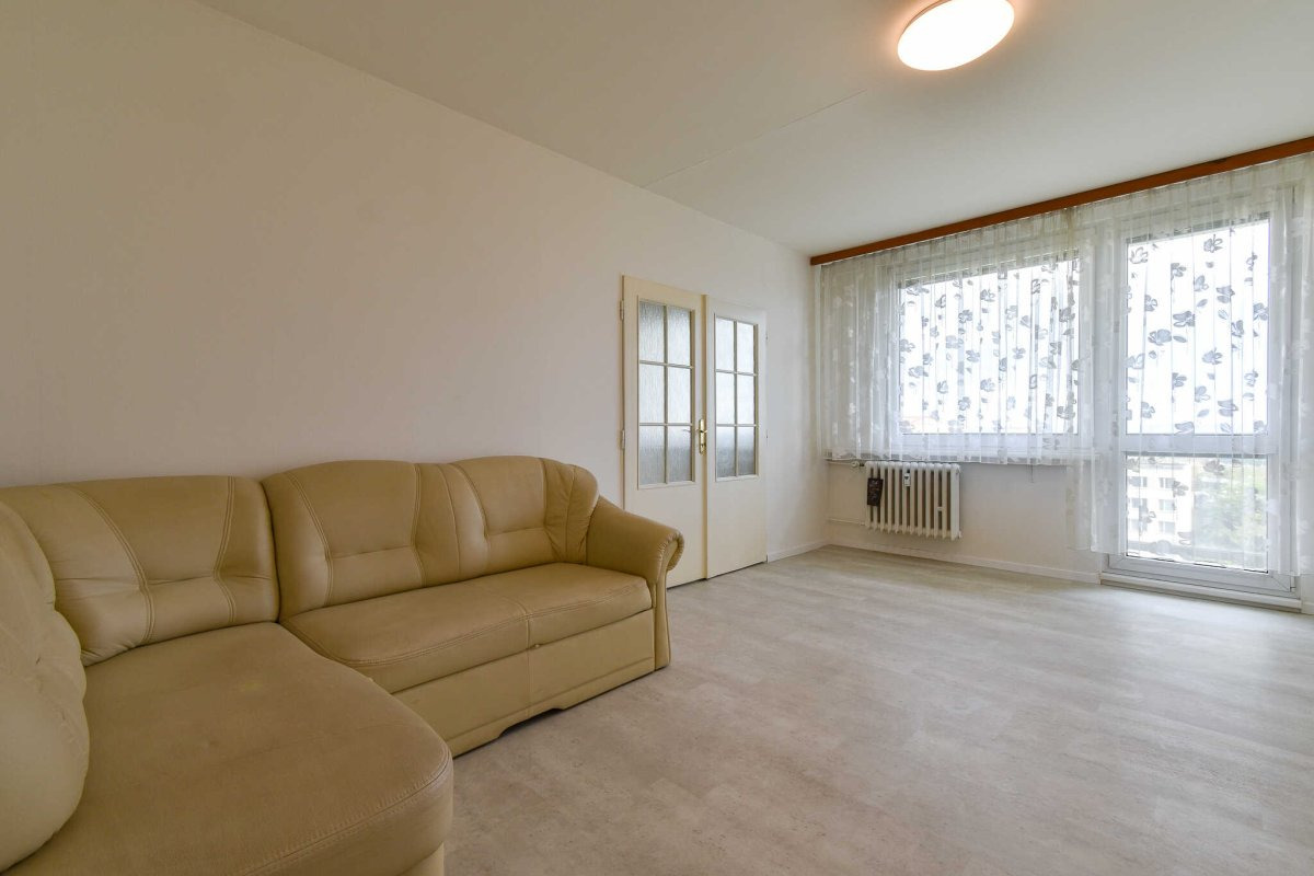 Pronájem bytu 3+1 Mirovická, Praha - Kobylisy, 23300 Kč/měs, 75 m2