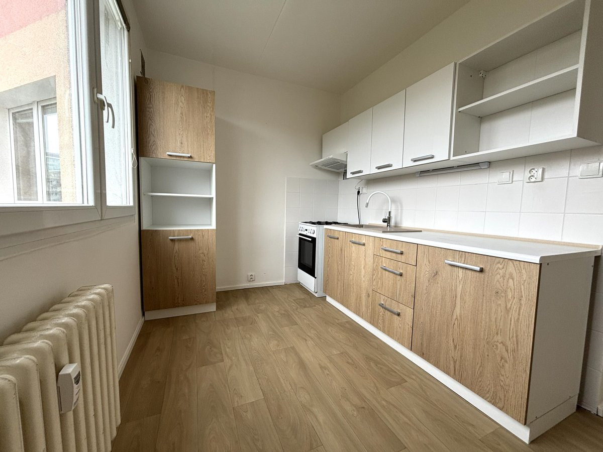 Pronájem 3+1, Plzeň - Bolevec, Kralovická, 79 m2