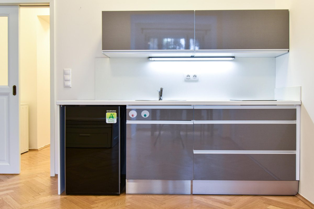 Pronájem bytu 1+kk, Korunovační, Praha 7 - Bubeneč., 35 m²