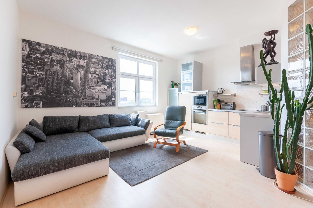 Pronájem bytu 2+kk se saunou, Praha 7 - Holešovice, Jateční, 23.900 Kč/měs., 49 m2