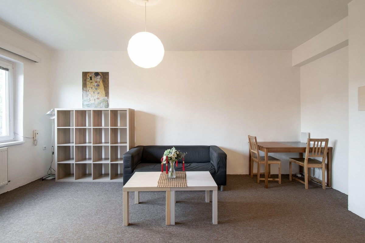 Pronájem bytu 2+kk, U Nových Domů II, Praha 4 - Krč 15 000 Kč/měs.,40 m²