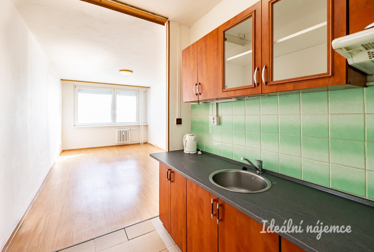 Pronájem bytu 2+kk, Praha - Petrovice, Lessnerova, 15 500 CZK/měs., 43 m2