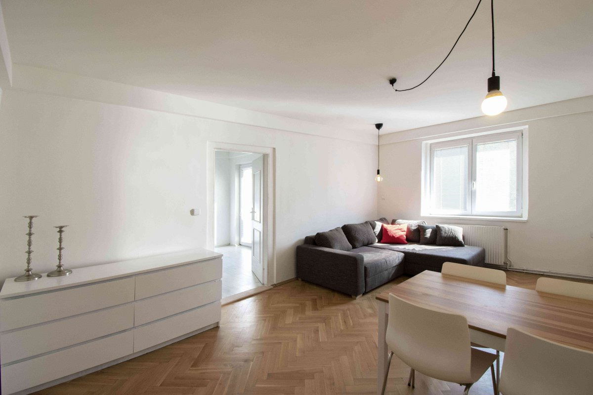 Pronájem bytu 2+1, Praha - Karlín, Petra Slezáka, 22 500 Kč/měs., 54 m2