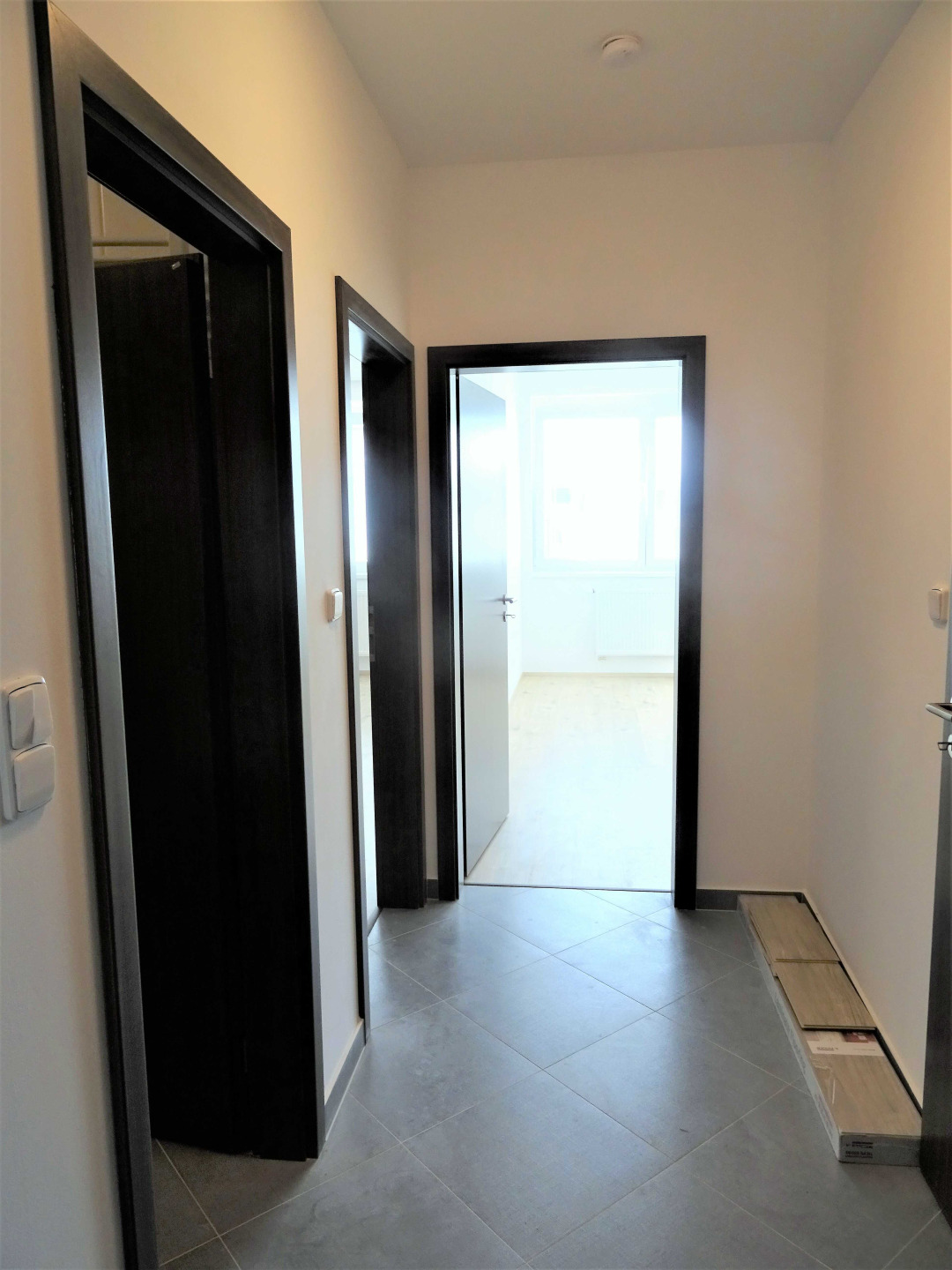 Pronájem bytu 2+kk, Kryšpínova 24 490Kč, Praha - Dolní Měcholupy, Praha 10