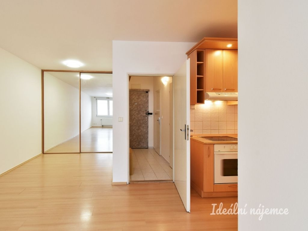 Pronájem bytu 1+kk, Hnězdenská, Praha - Troja, 15 000 Kč/měs., 40 m2