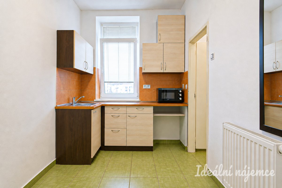 Pronájem 1+1, Brno - Židenice, Porhajmova, 35 m2