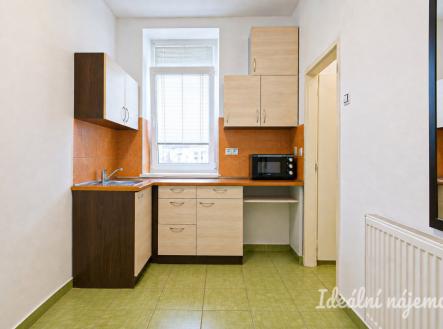 Pronájem bytu, 1+1, 35 m²