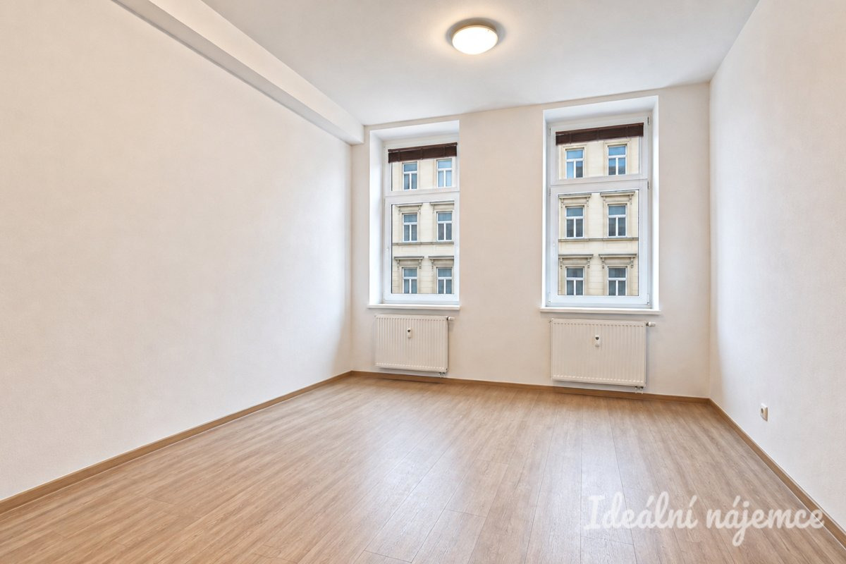 Pronájem 1+1, Brno - Židenice, Porhajmova, 35 m2