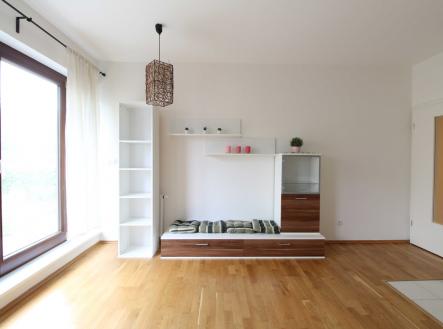 Pronájem bytu, 2+kk, 43 m²