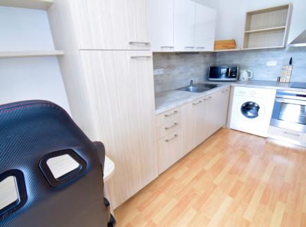 Pronájem bytu, 1+kk, 30 m²