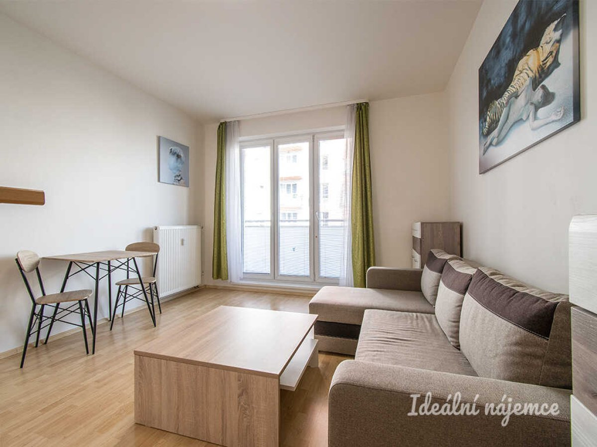 Pronájem bytu 1+kk, Mikanova, Praha - Záběhlice, 16 000 Kč/měs., 29m2