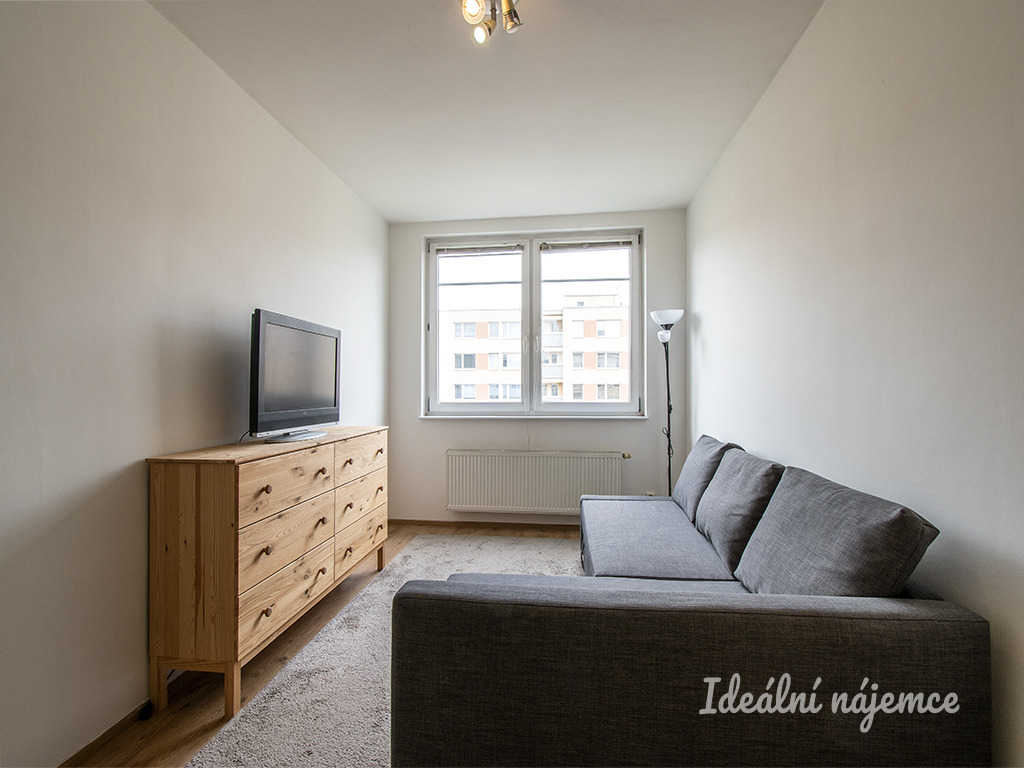 Pronájem bytu 1+kk, Hnězdenská, Troja,  12 500 Kč/měs, 25 m2