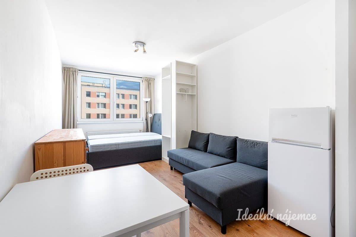 Pronájem bytu 1+kk, Hnězdenská, Troja,  12 500 Kč/měs, 25 m2