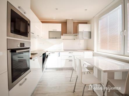 Pronájem bytu, 3+1, 78 m²