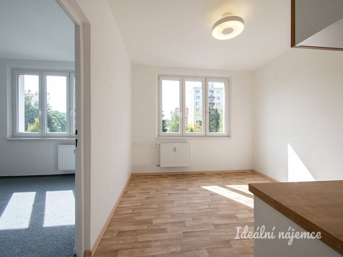 Pronájem bytu 1+1, U vodojemu, Říčany u Prahy, 38 m2