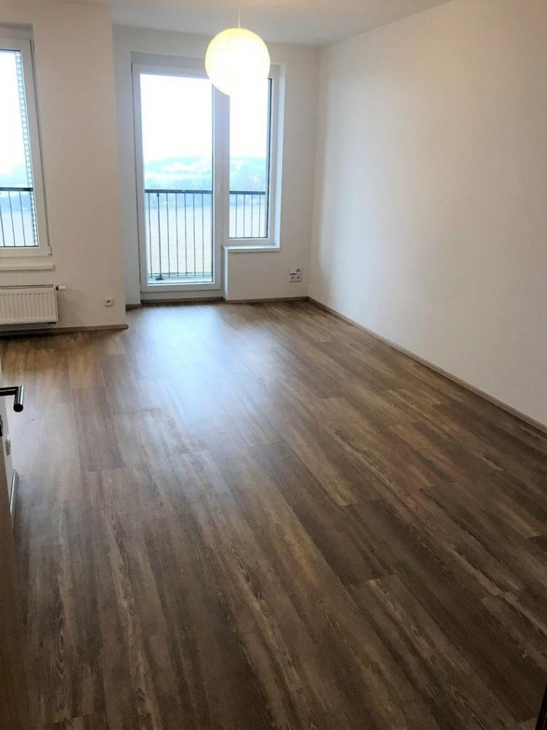 Pronájem 1+kk, Medunova, Praha 13 - Stodůlky, 17.000 Kč/měsíc