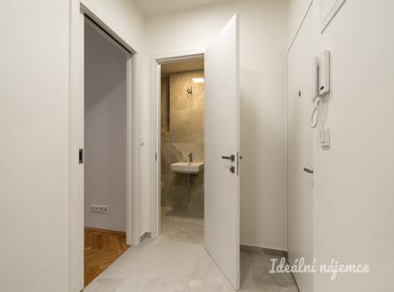 Pronájem bytu, 1+kk, 26 m²