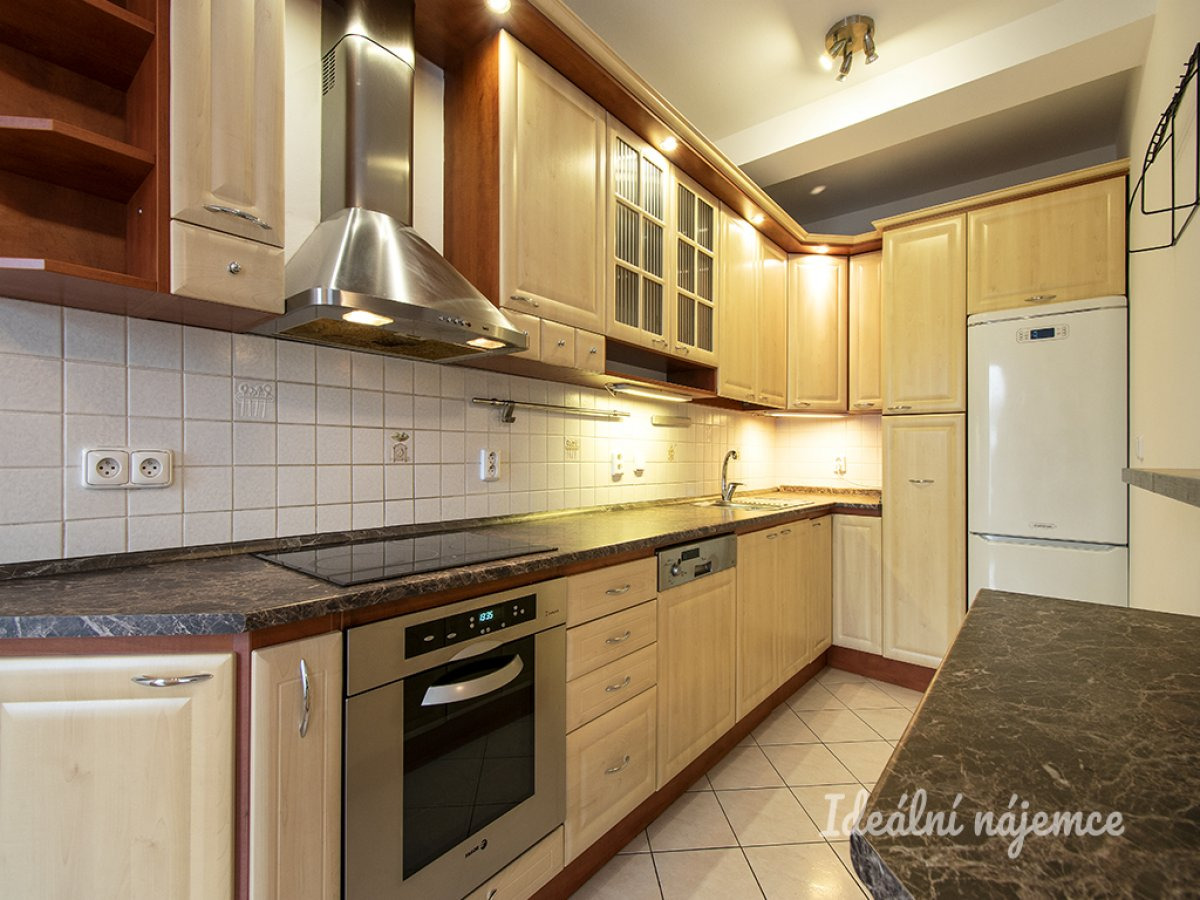 Pronájem bytu 3+kk, Na Viktorce, Žižkov, 26800 Kč/měs, 70 m2