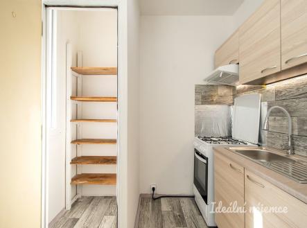 Pronájem bytu, 1+kk, 34 m²