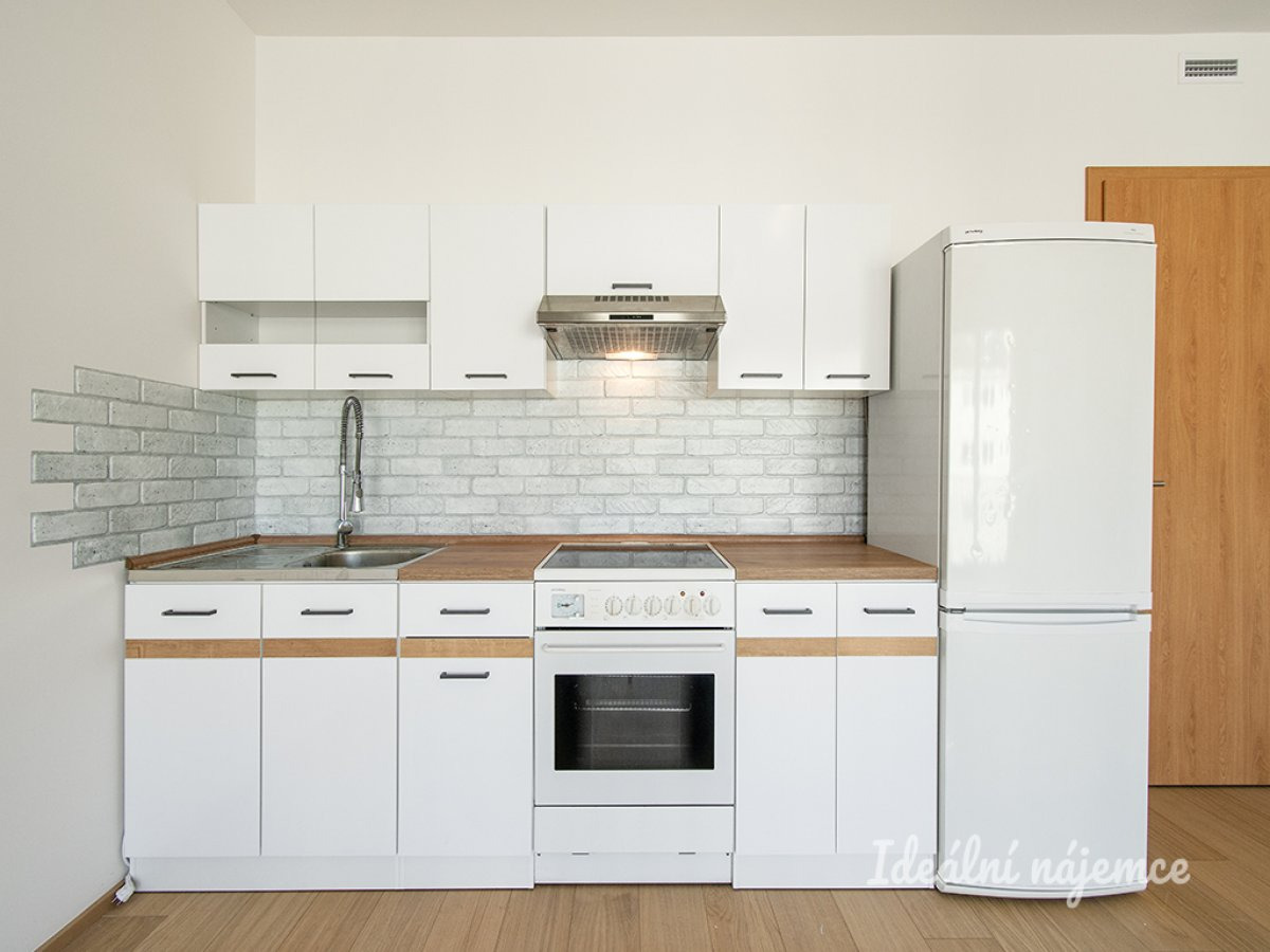 Pronájem bytu 1+kk, Vrátnická, Modřany, 18 500  Kč/měs, 38 m2